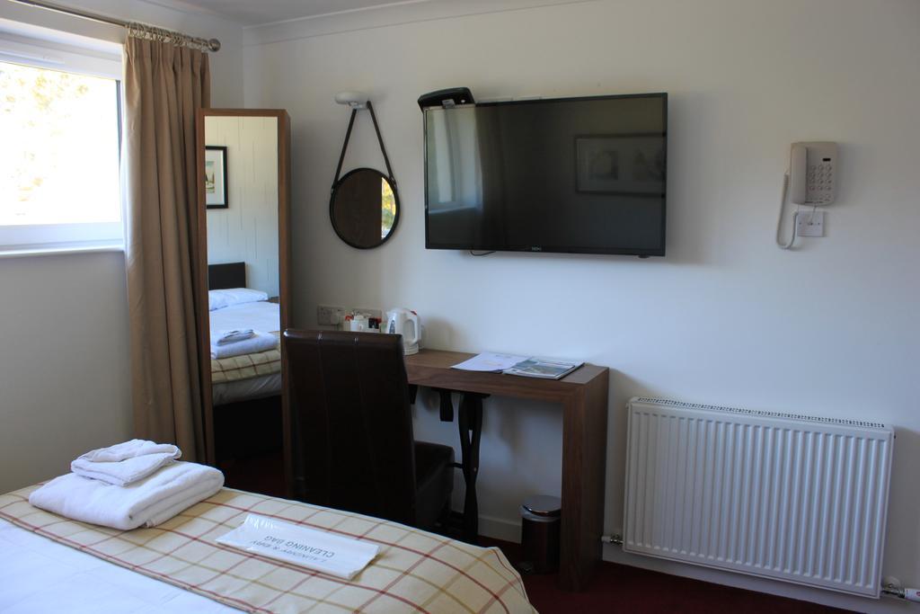 The Brander Lodge Hotel And Bistro Taynuilt Exterior photo